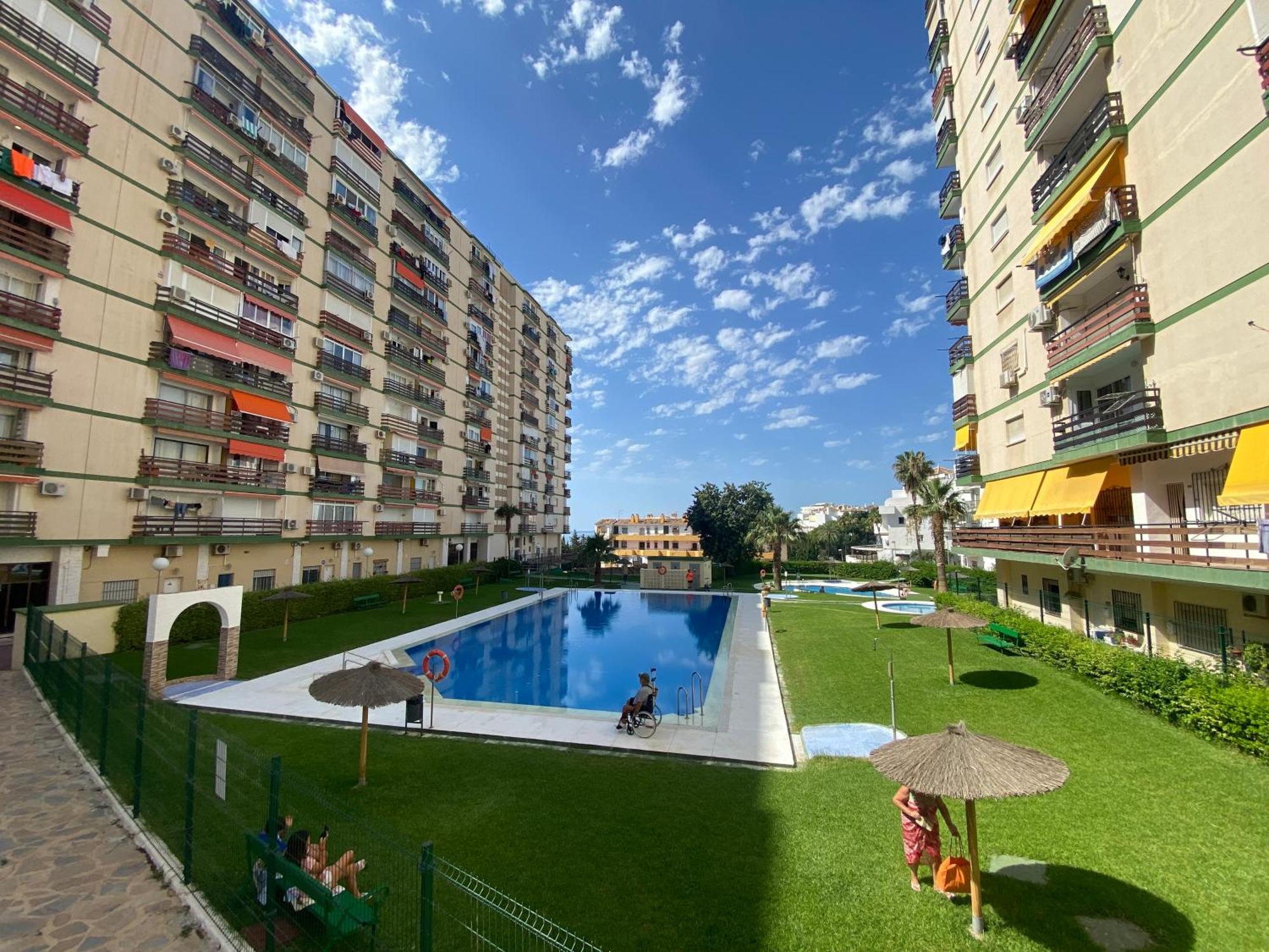 Apartamentos Naciones Playa, Los Molinillos Бенальмадена Экстерьер фото